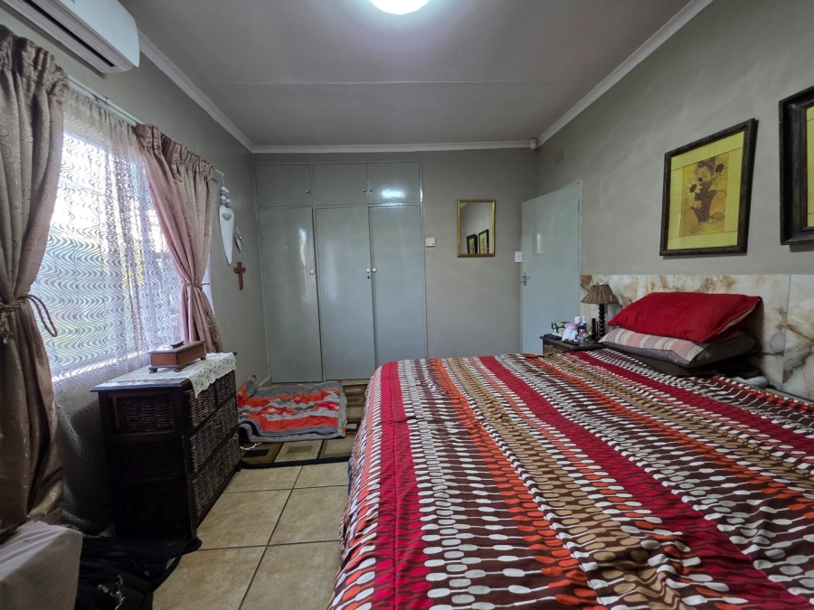 3 Bedroom Property for Sale in Protea Park North West